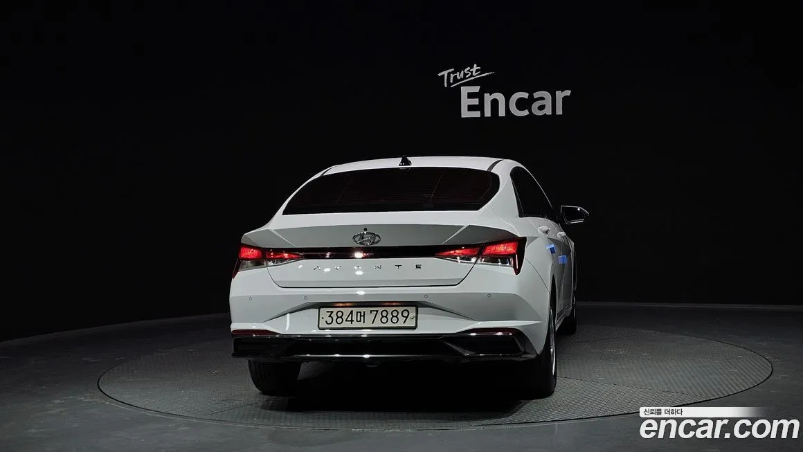 Hyundai AVANTE — фото 3