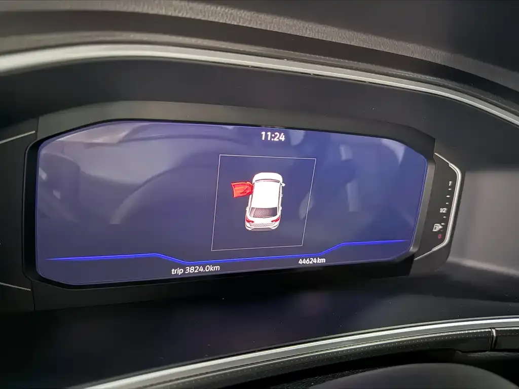Volkswagen T-Roc 2023 из CN, фото 10