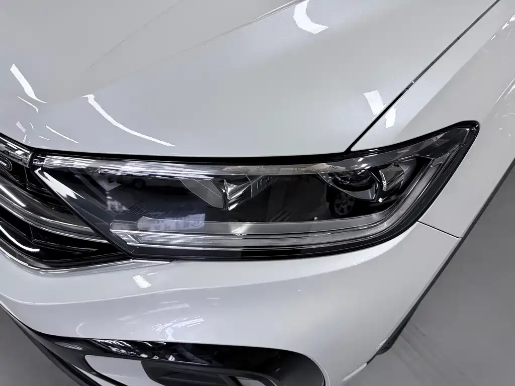 Volkswagen T-Roc 2023 из CN, фото 4