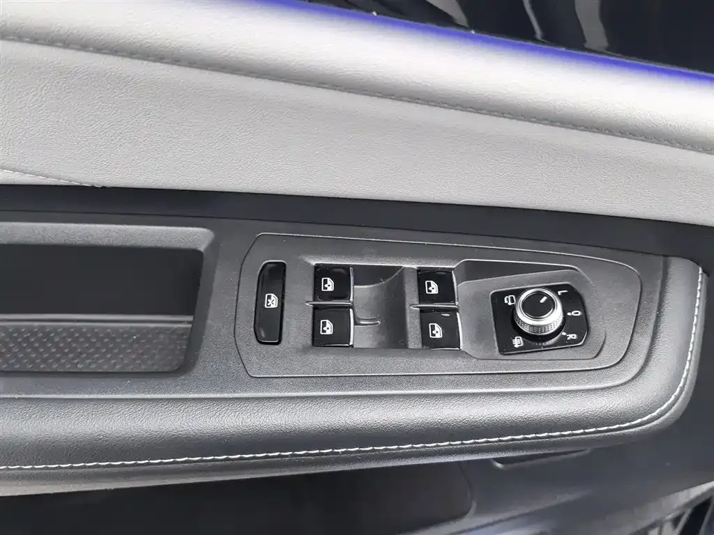 Volkswagen Teramont 2023 из CN, фото 9