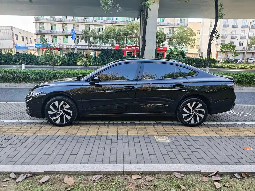 Volkswagen Passat 2024 из CN, фото 4