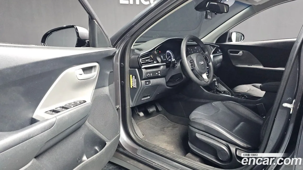 Kia Niro 2021 из KR, фото 4