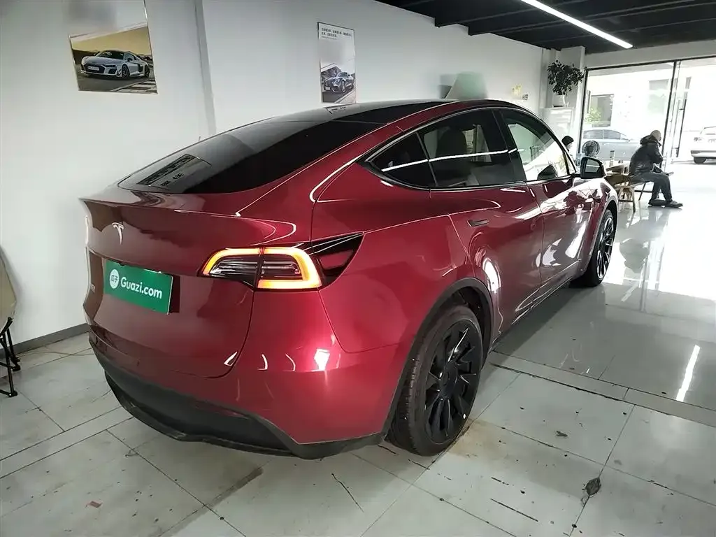 Tesla Model Y 2024 из CN, фото 4