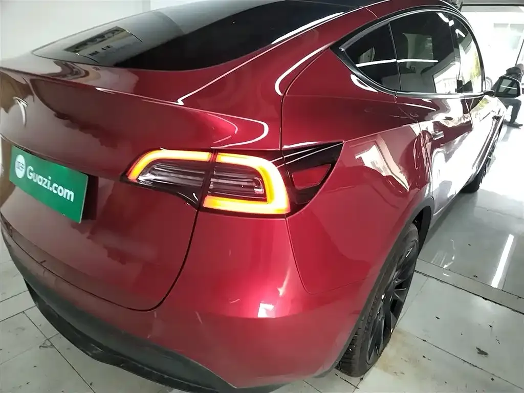 Tesla Model Y 2024 из CN, фото 8
