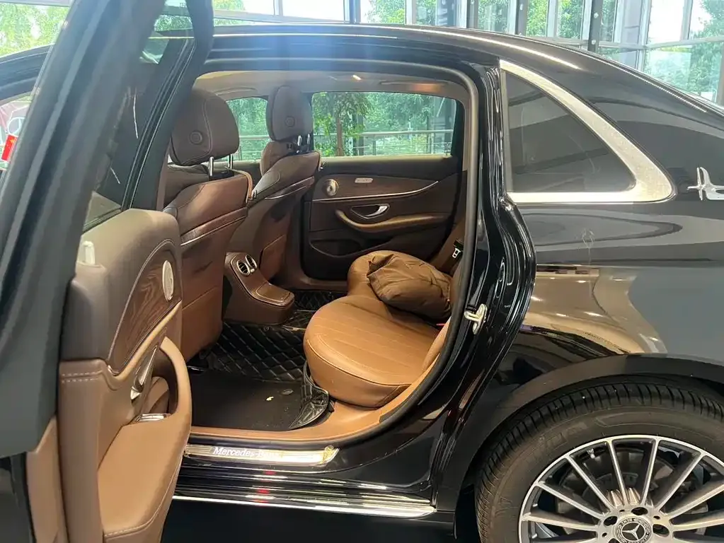 Mercedes-Benz E-Class 2022 из CN, фото 10