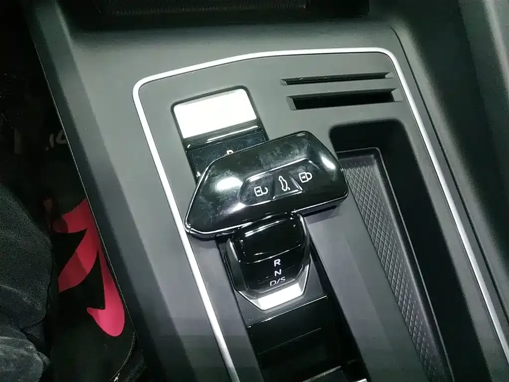 Volkswagen Golf 2025 из CN, фото 7