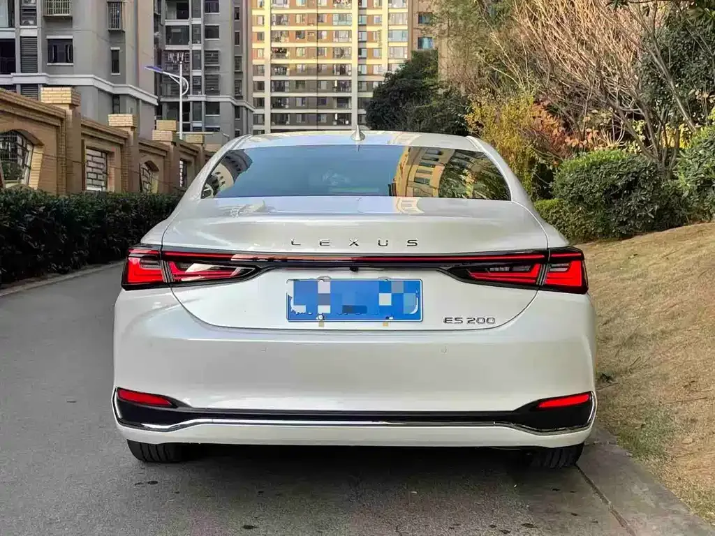 Lexus ES 2025 из CN, фото 2