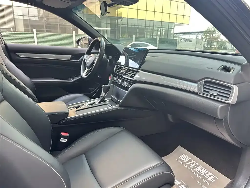 Honda Inspire 2023 из CN, фото 10