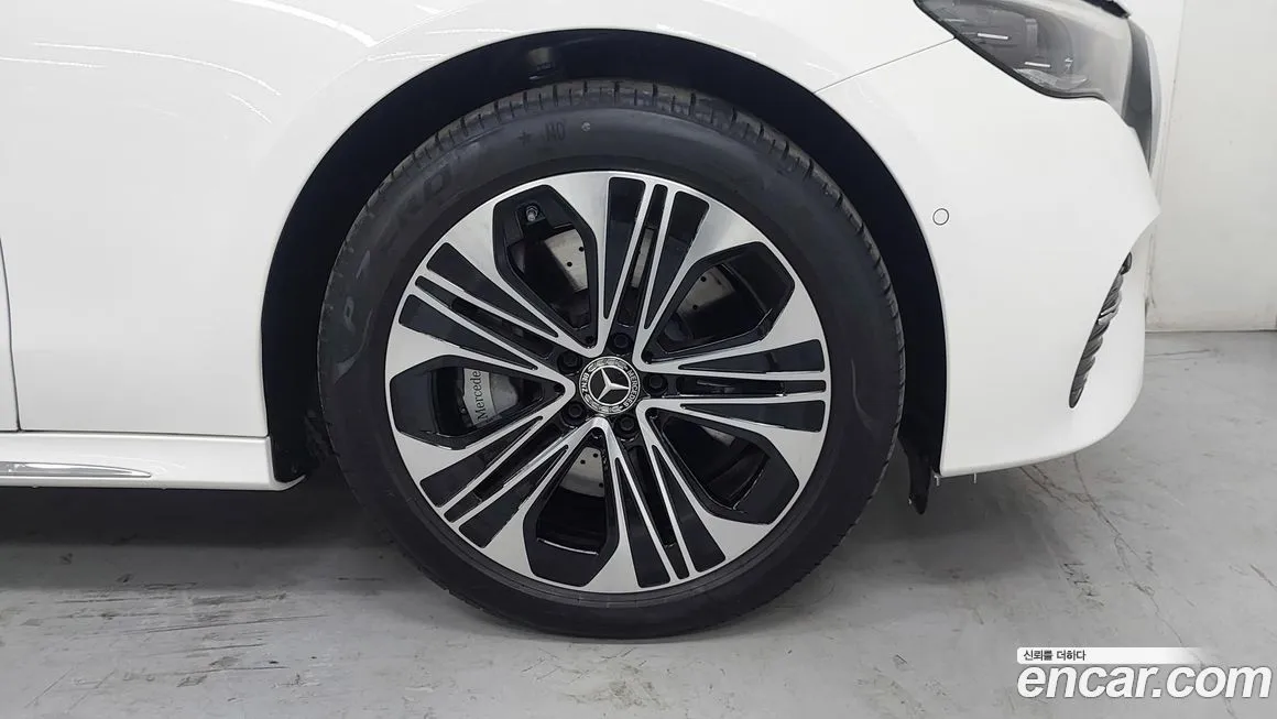 Mercedes-Benz E-Class 2025 из KR, фото 4