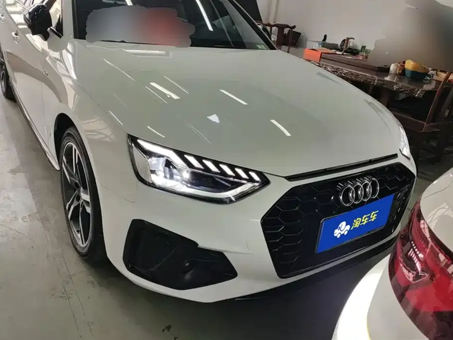 Audi A4L 2022 из CN, фото 3