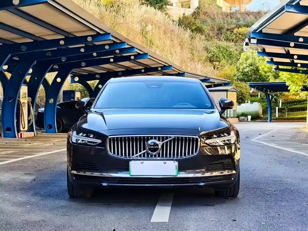 Volvo S90 PHEV 2021 из CN, фото 4