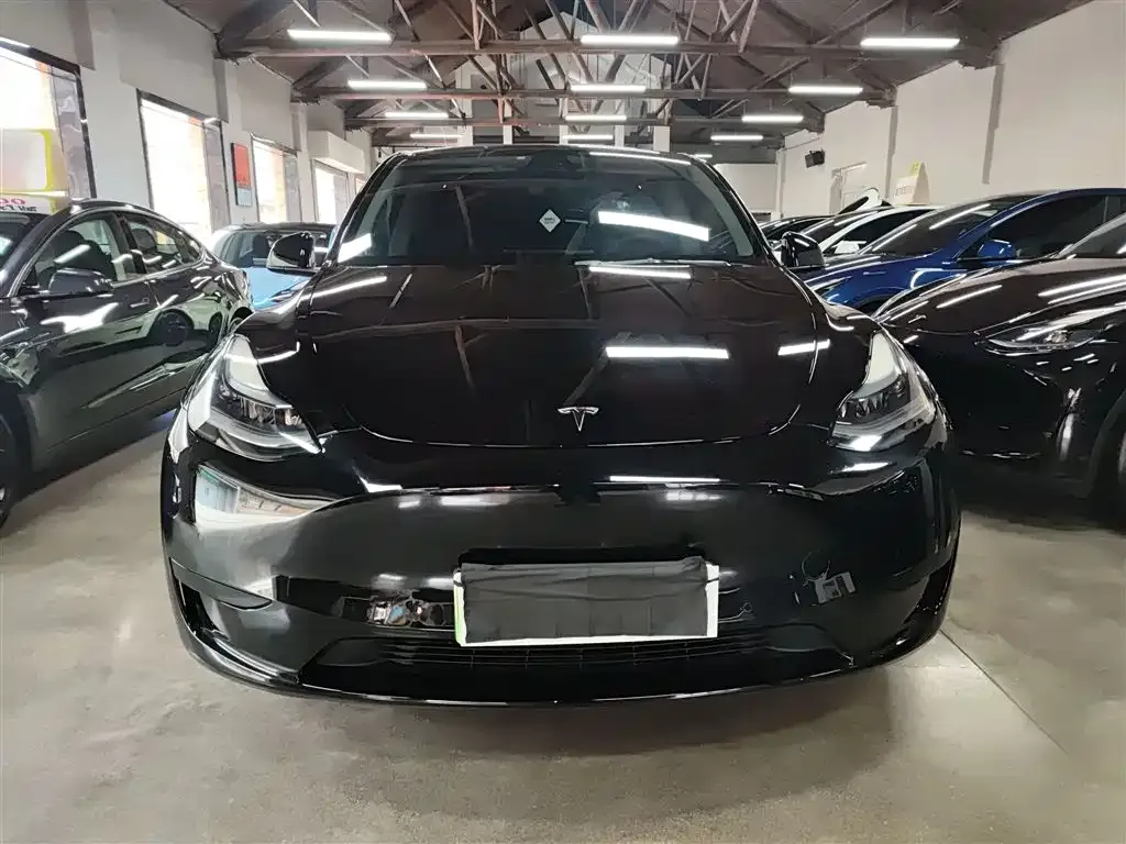 Tesla Model Y 2023 из CN, фото 3