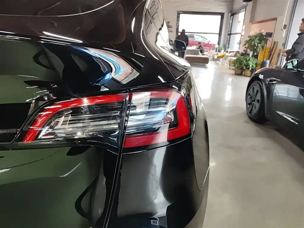 Tesla Model Y 2023 из CN, фото 8