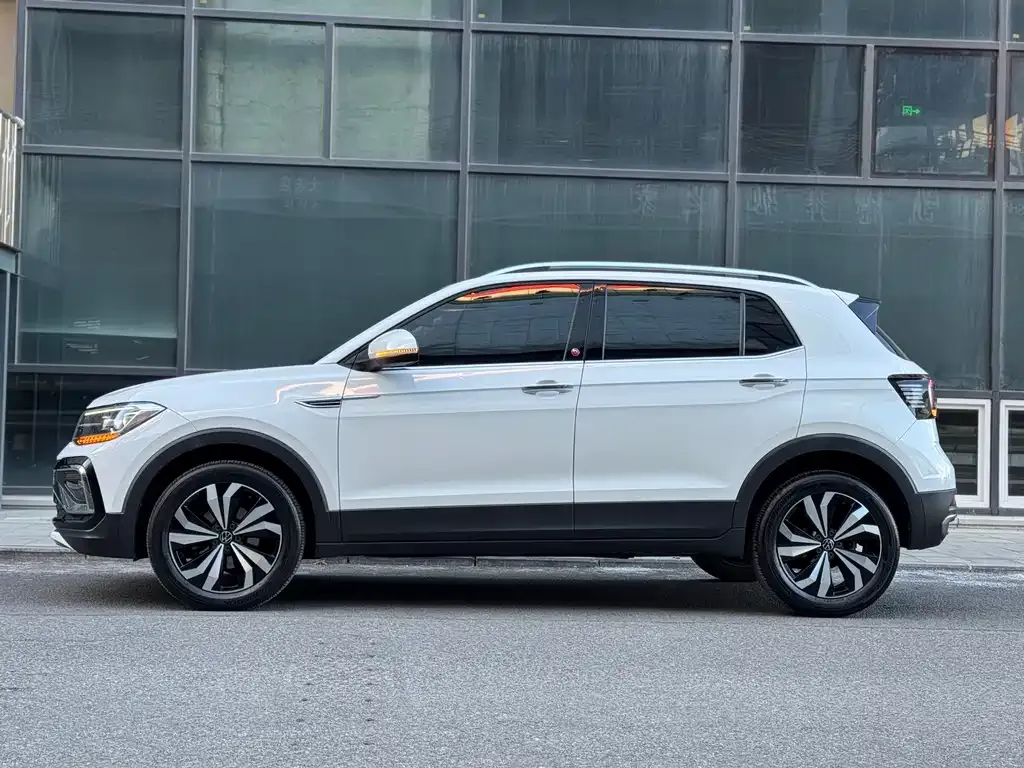 Volkswagen T-Cross — фото 5