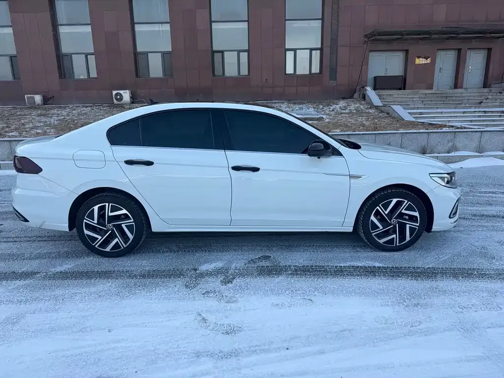 Volkswagen Bora 2023 из CN, фото 4