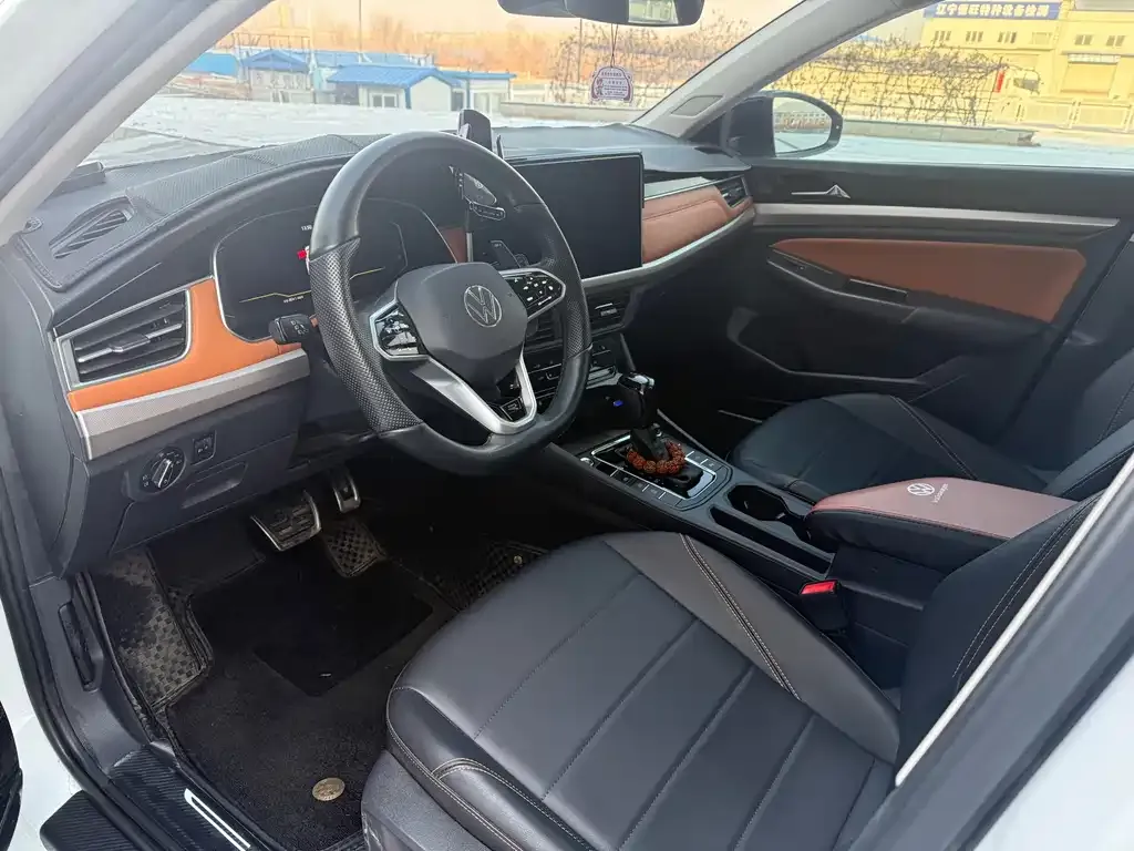 Volkswagen Bora 2023 из CN, фото 7