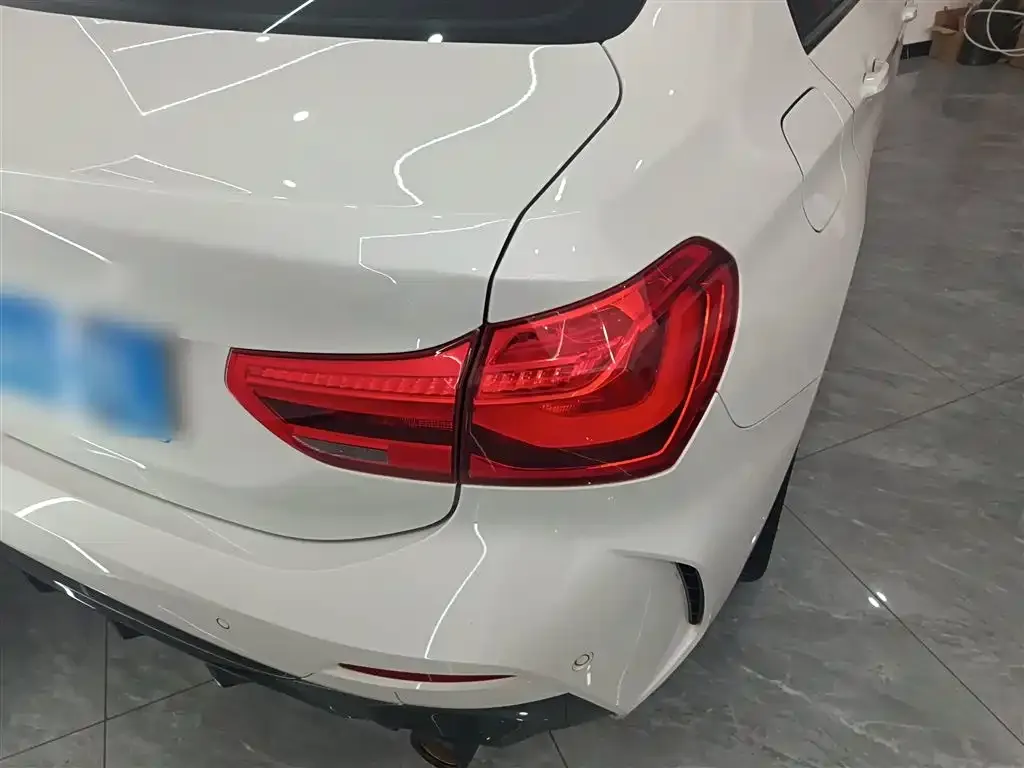 BMW 1 Series 2021 из CN, фото 2
