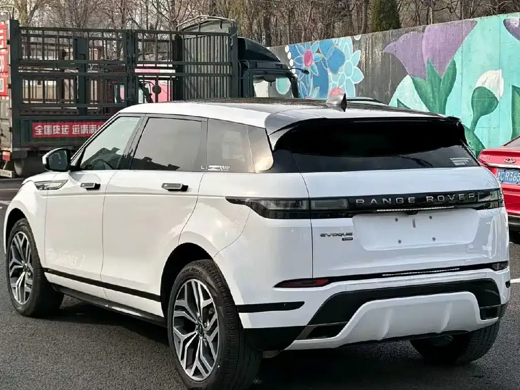 Land Rover Evoque — фото 7