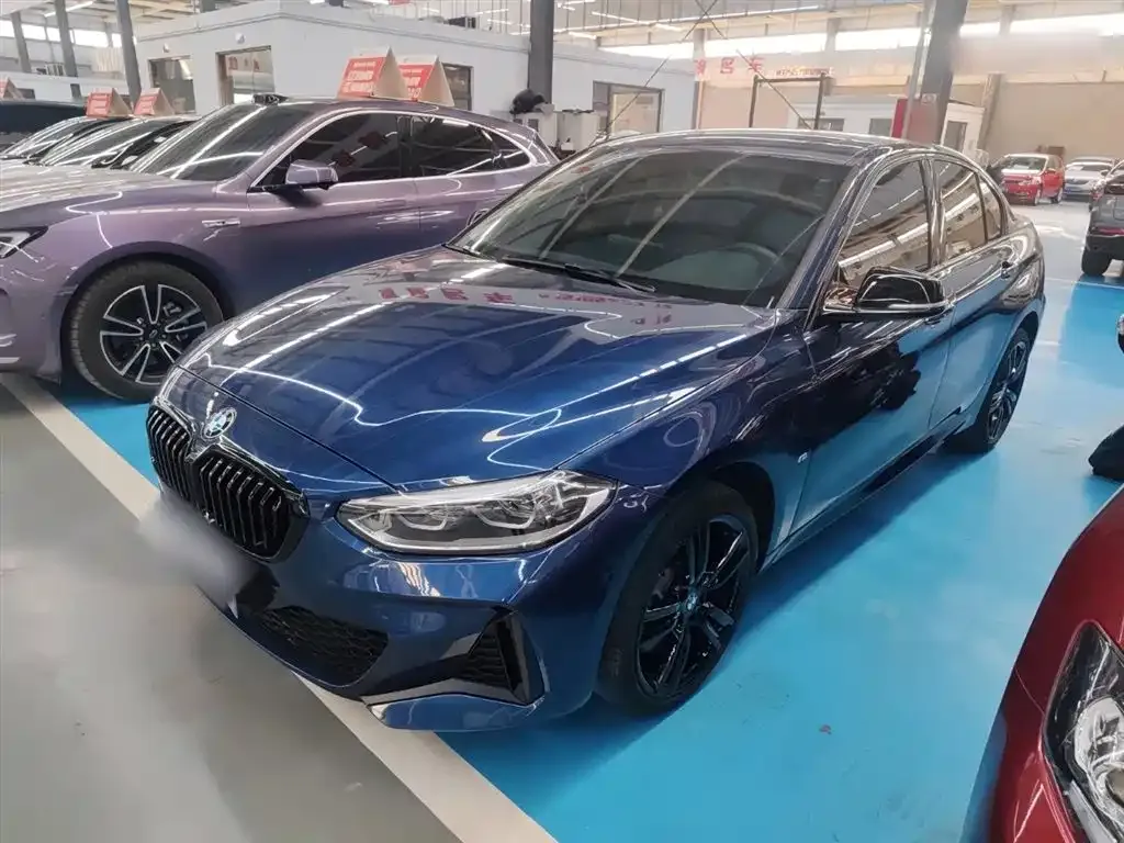 BMW 1 Series 2022 из CN, фото 1