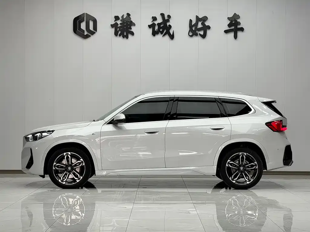 BMW X1 2024 из CN, фото 3