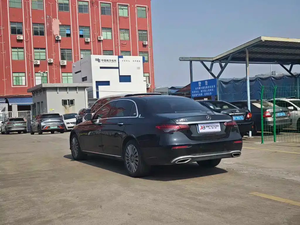 Mercedes-Benz E-Class 2023 из CN, фото 7