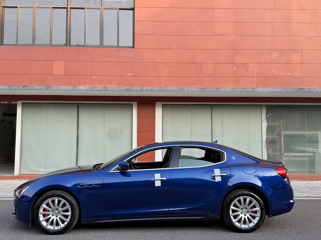 Maserati Ghibli — фото 6