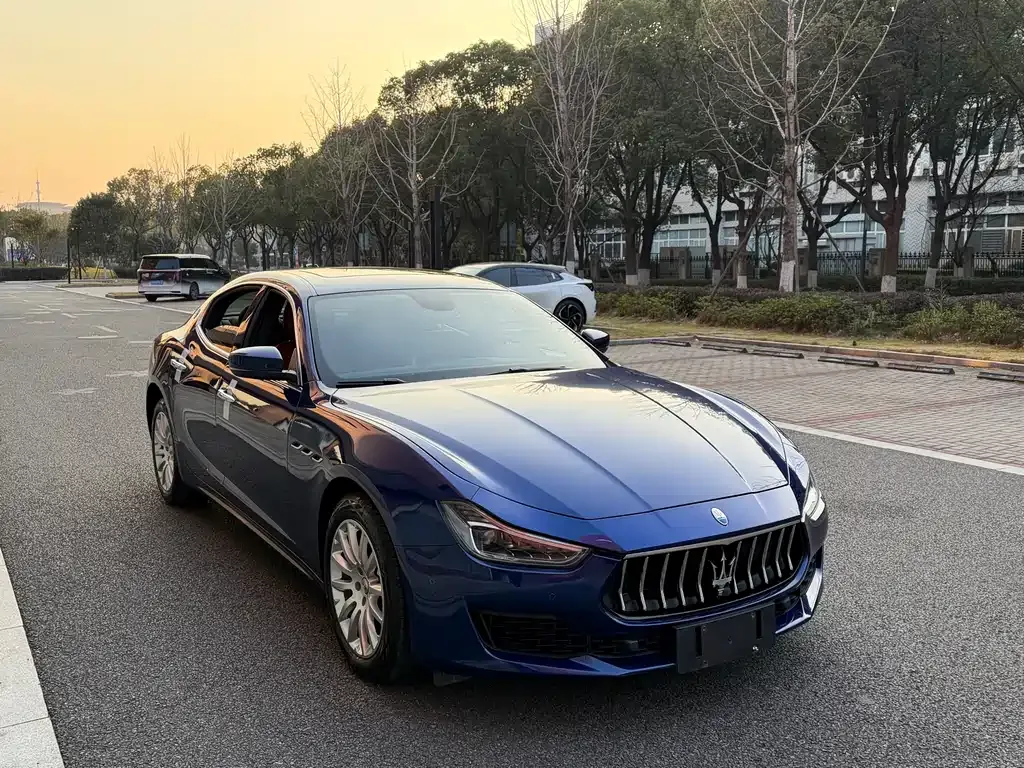 Maserati Ghibli — фото 10