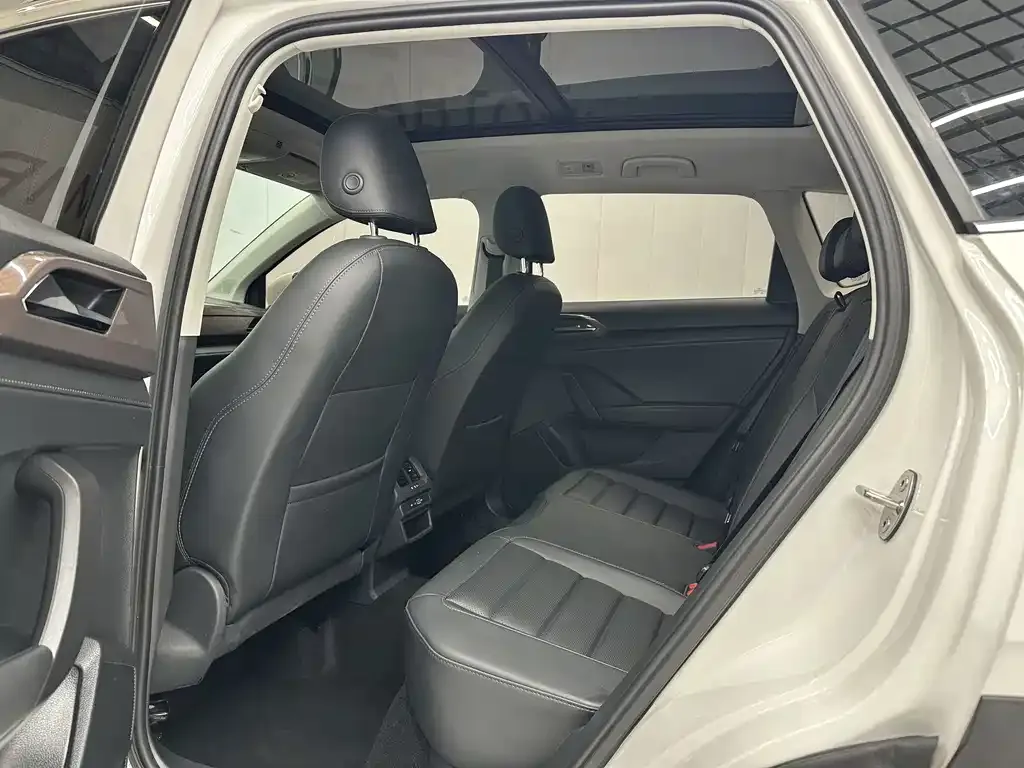 Volkswagen Tharu 2021 из CN, фото 5