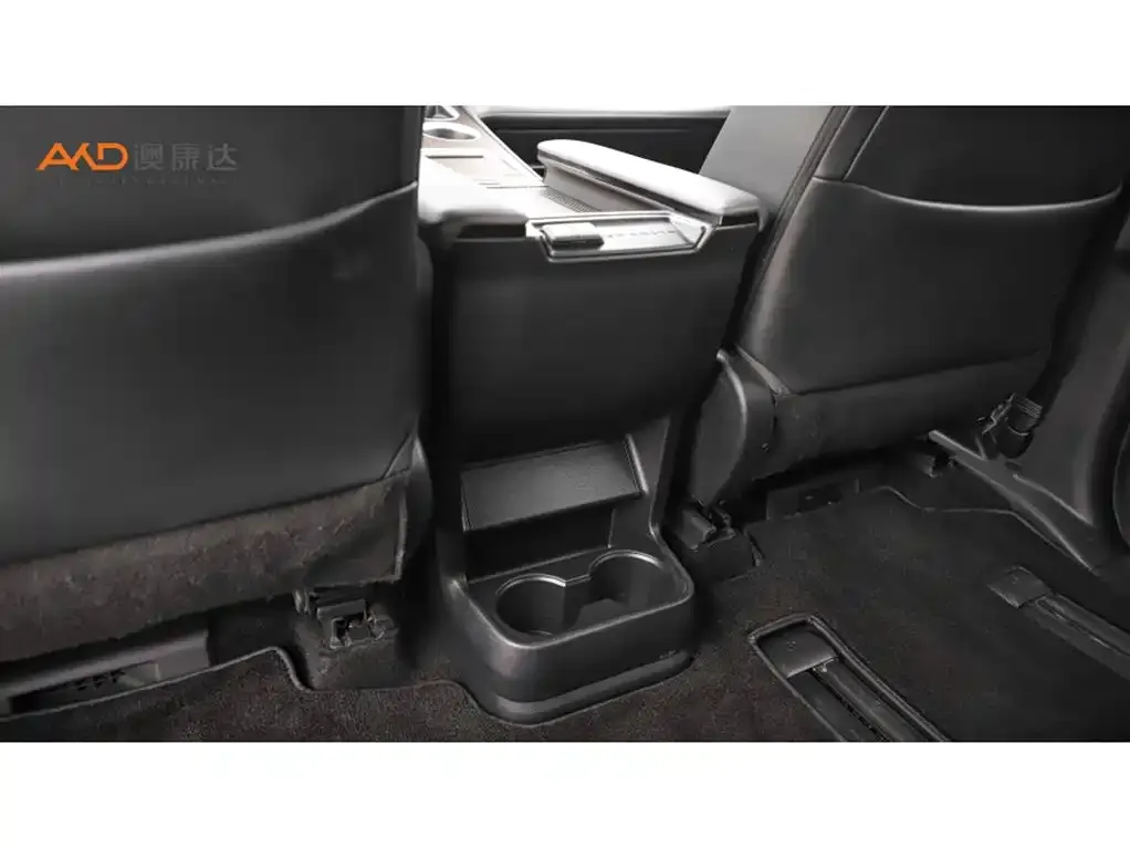 Toyota Granvia 2024 из CN, фото 6