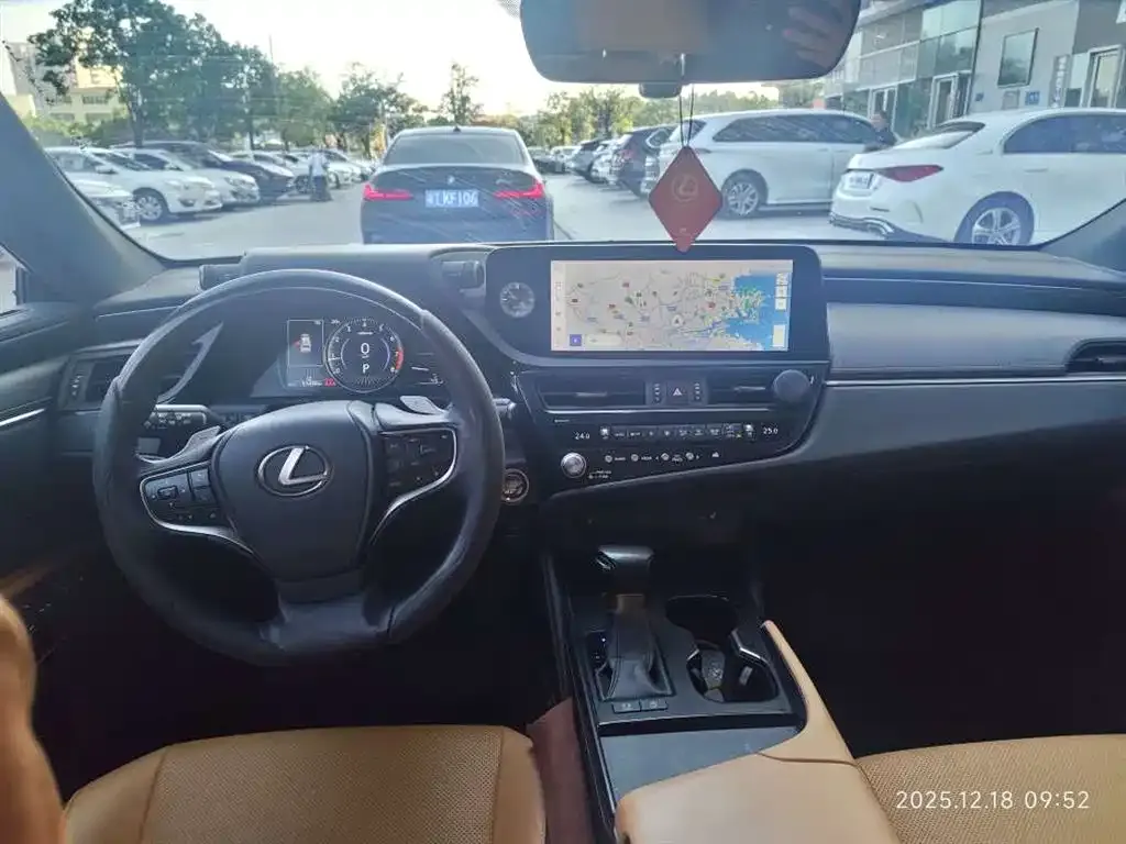 Lexus ES 2023 из CN, фото 3