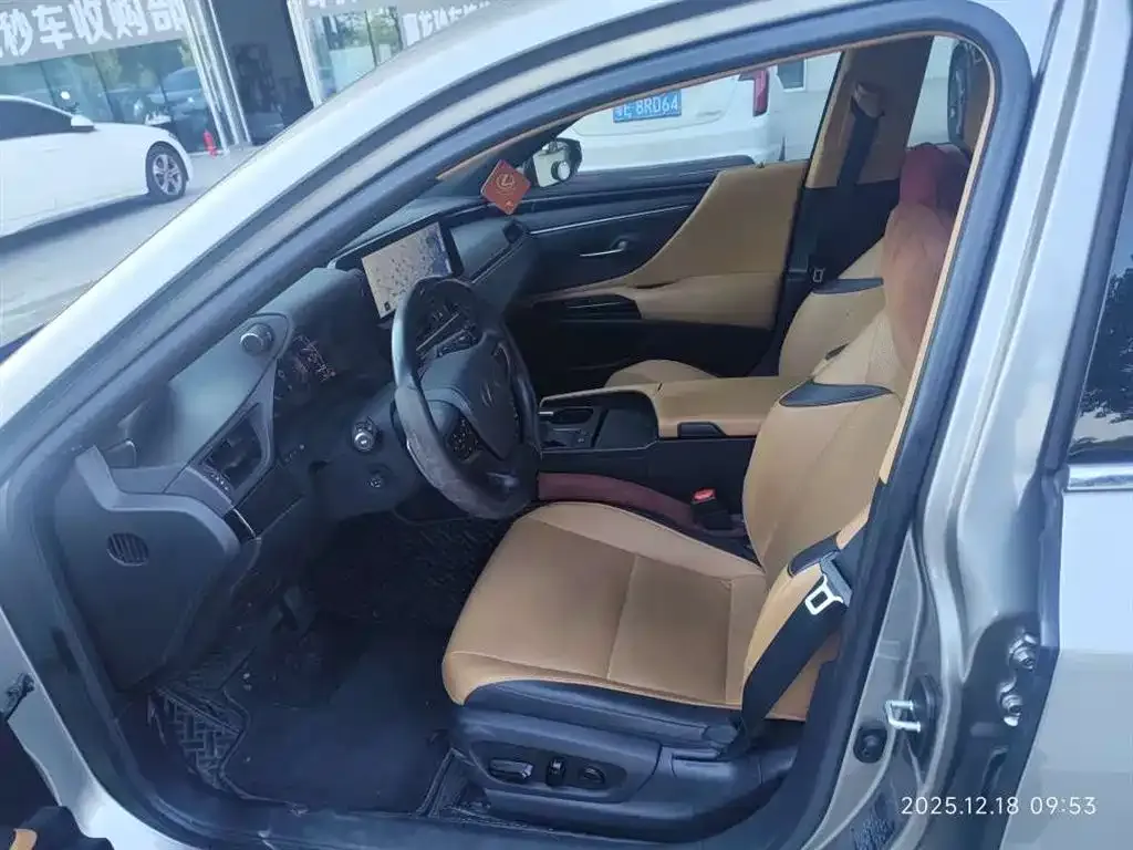 Lexus ES 2023 из CN, фото 6