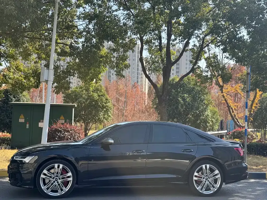 Audi S6 2021 из CN, фото 7