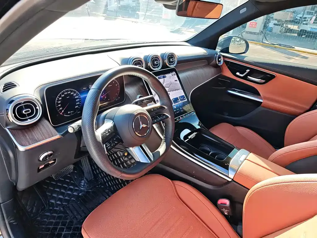 Mercedes-Benz GLC 2024 из CN, фото 3