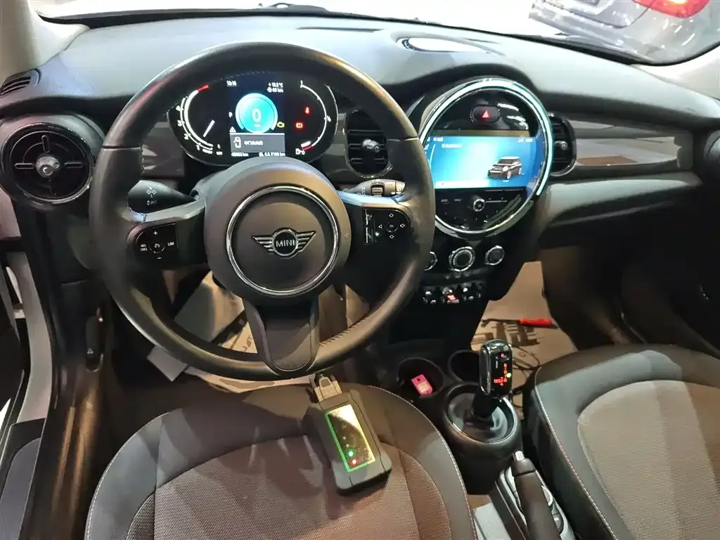 MINI Cooper (3-door) 2024 из CN, фото 10