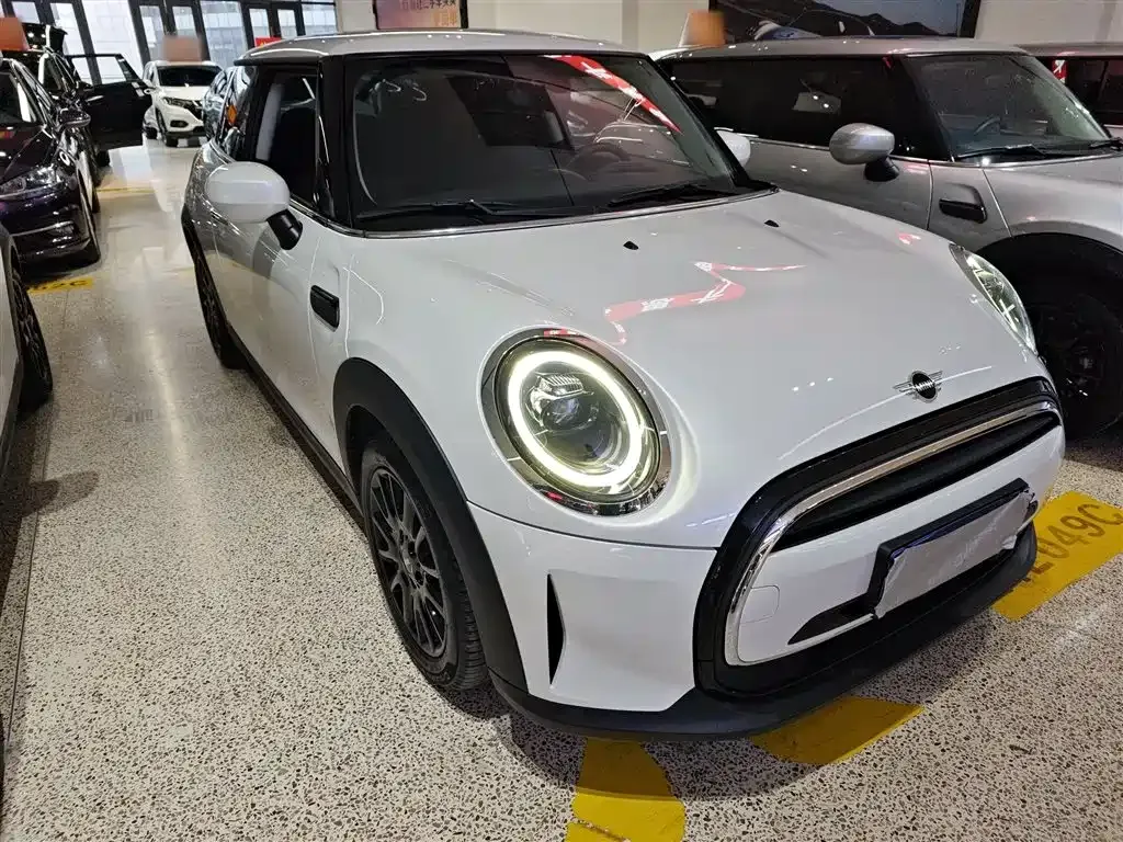 MINI Cooper (3-door) 2024 из CN, фото 4