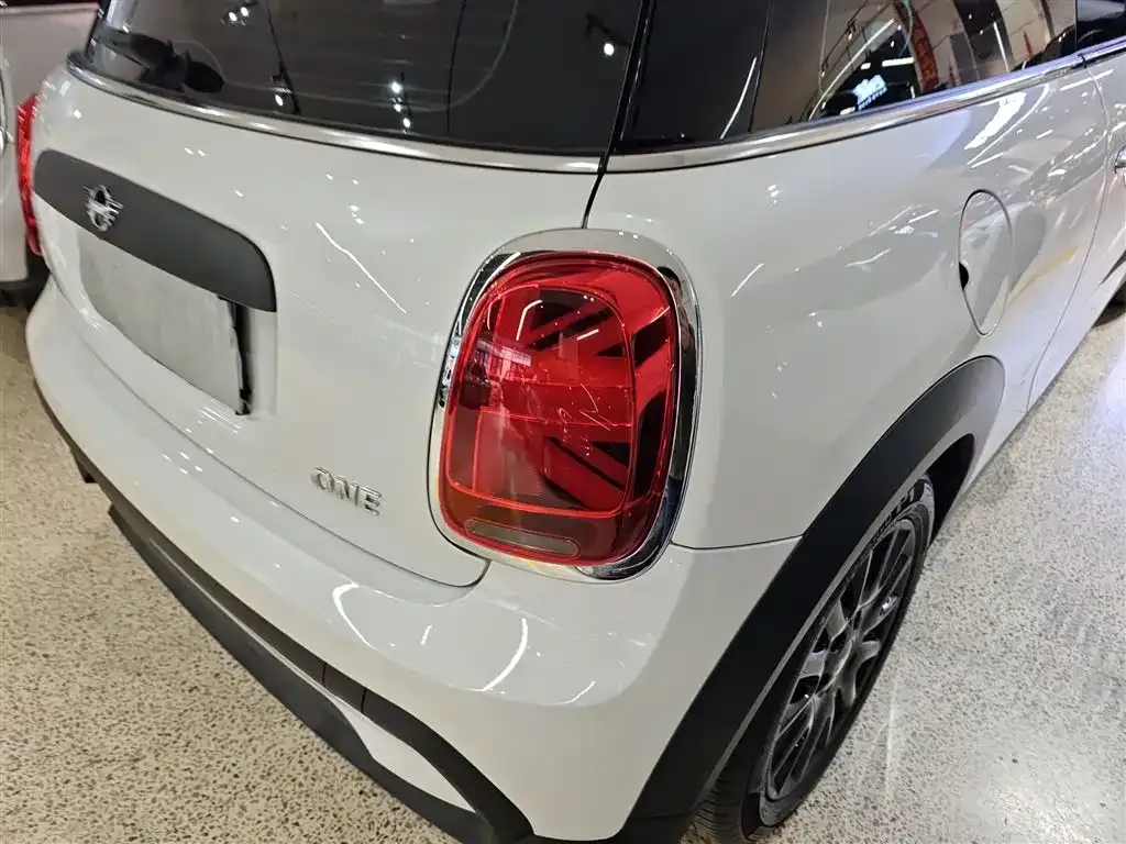 MINI Cooper (3-door) 2024 из CN, фото 8