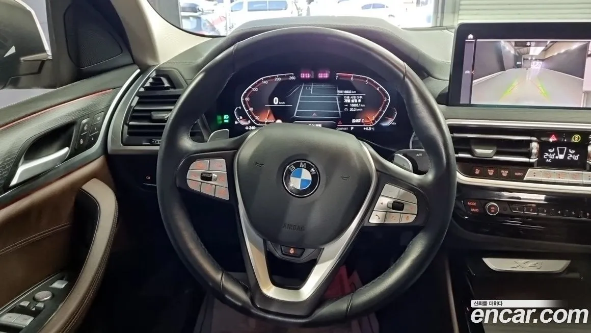 BMW X4 — фото 10