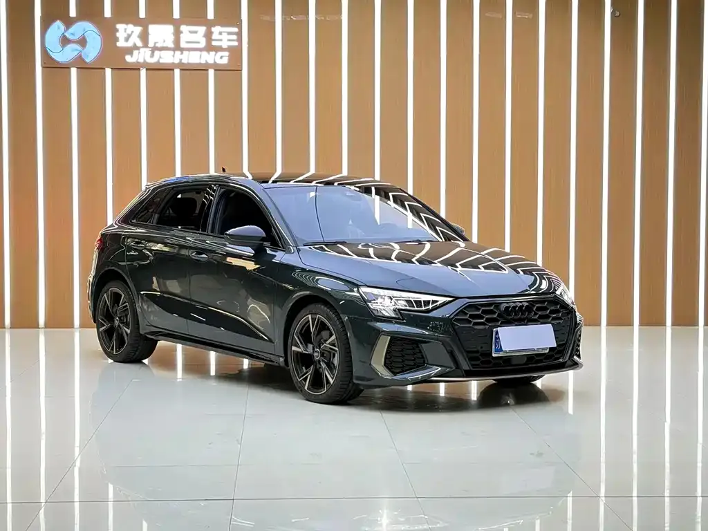Audi A3 2024 из CN, фото 2