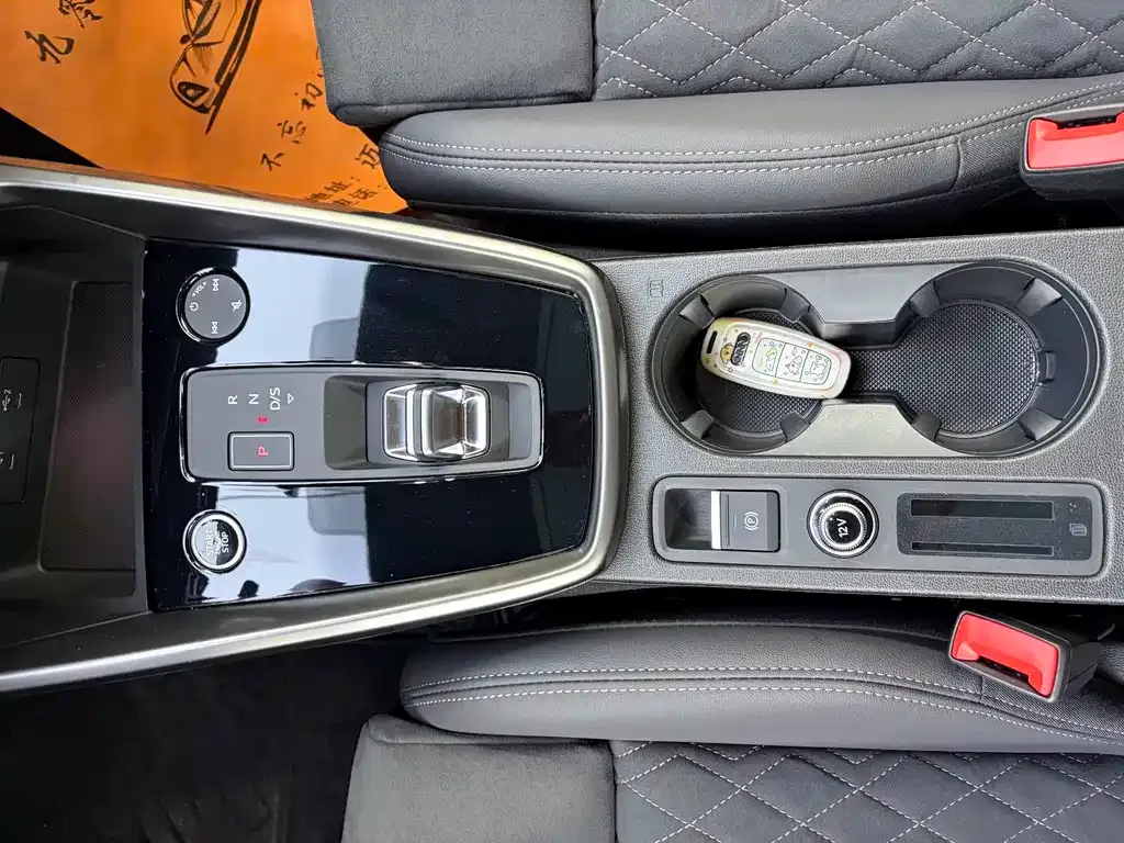Audi A3 2024 из CN, фото 3