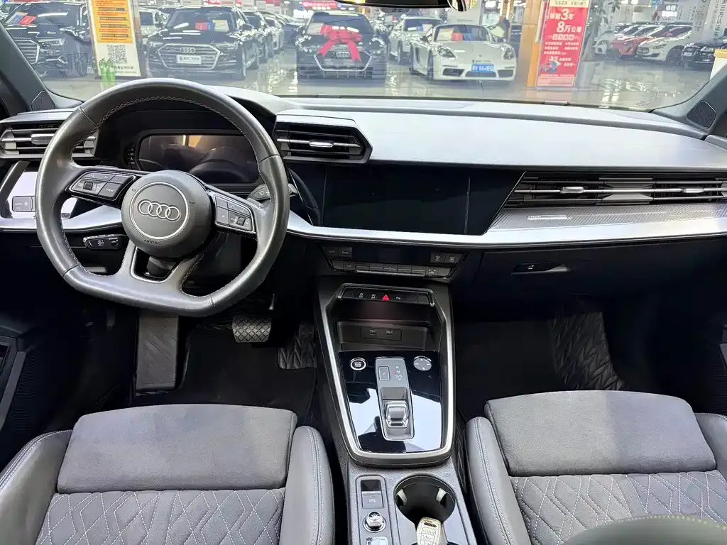 Audi A3 2024 из CN, фото 8