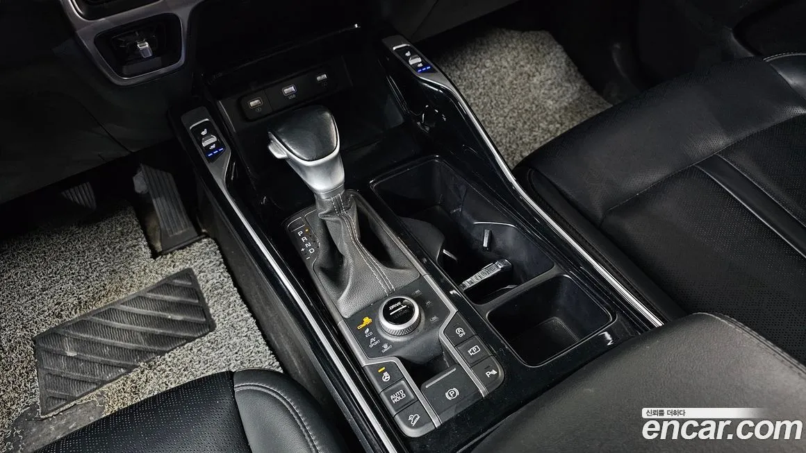 Kia Sorento — фото 10
