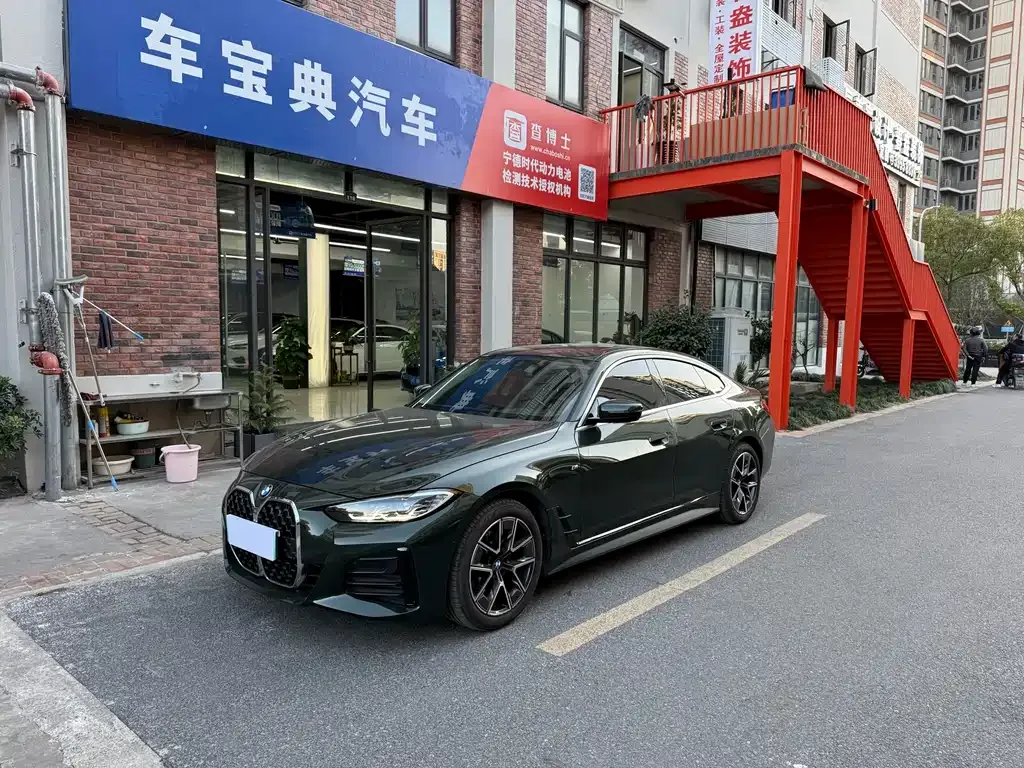 BMW 4 Series — фото 1