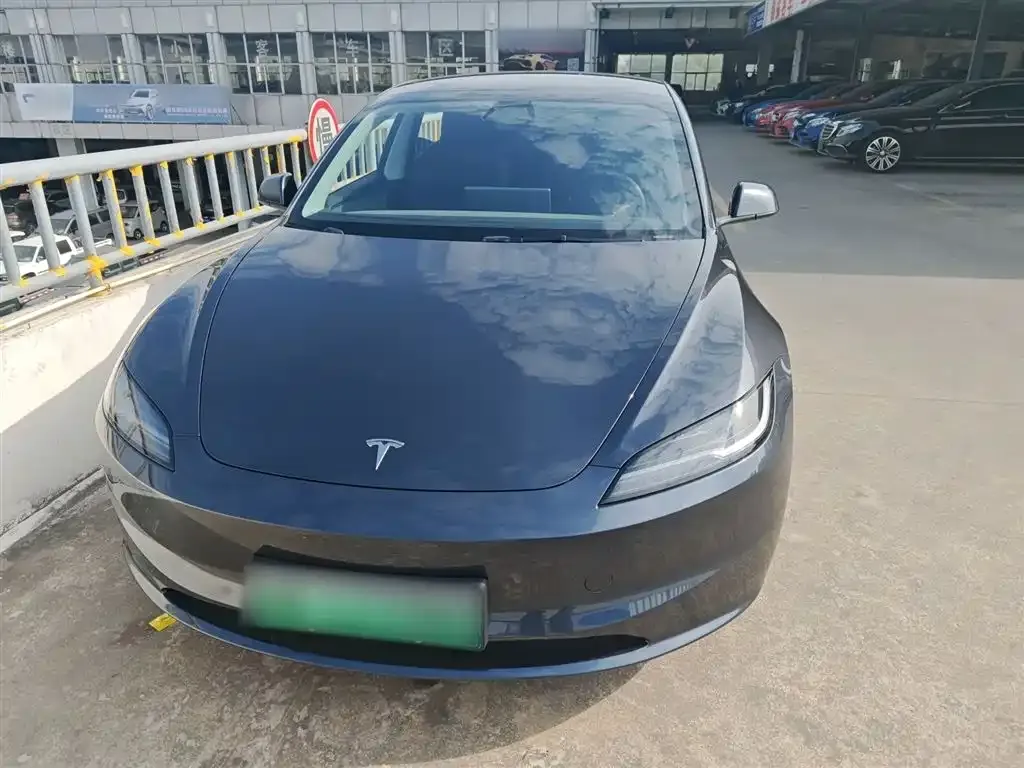 Tesla Model 3 2025 из CN, фото 8