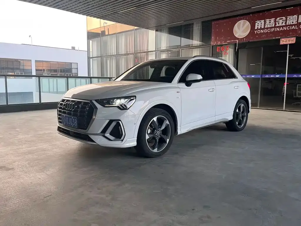 Audi Q3 2022 из CN, фото 1