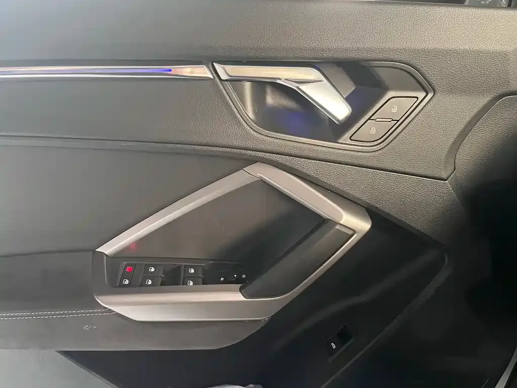 Audi Q3 2022 из CN, фото 2