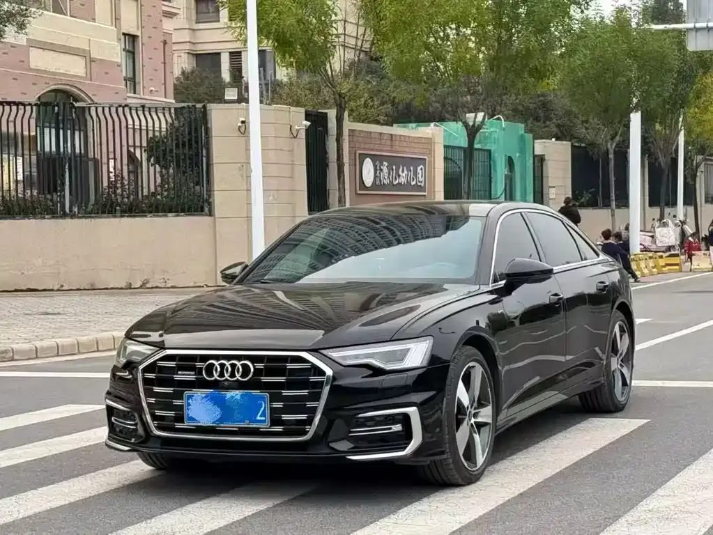 Audi A6L 2023 из CN, фото 1