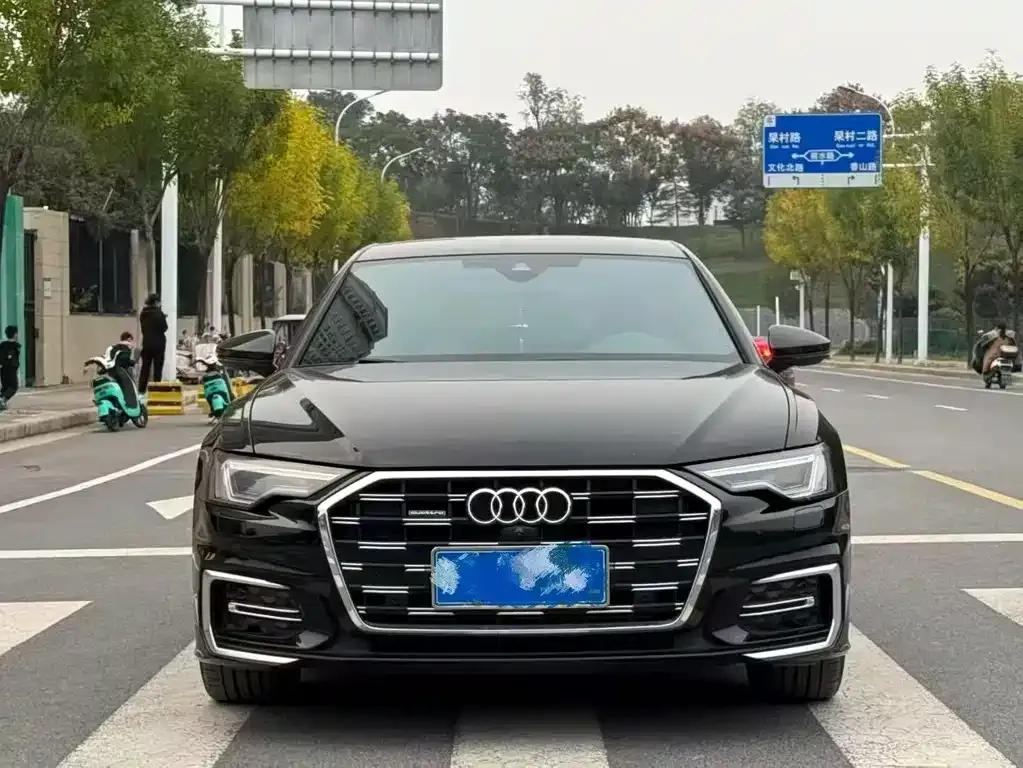 Audi A6L 2023 из CN, фото 6