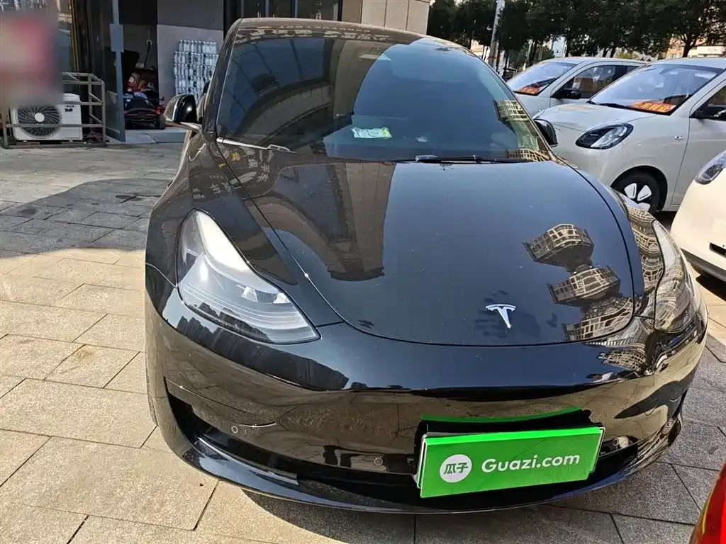 Tesla Model 3 — фото 3
