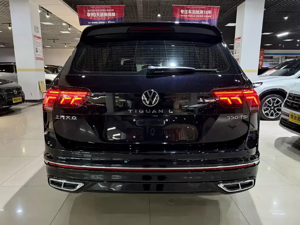 Volkswagen Tiguan L — фото 9