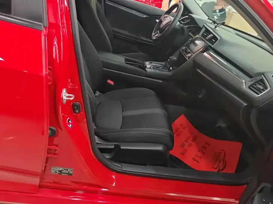 Honda Civic 2021 из CN, фото 2